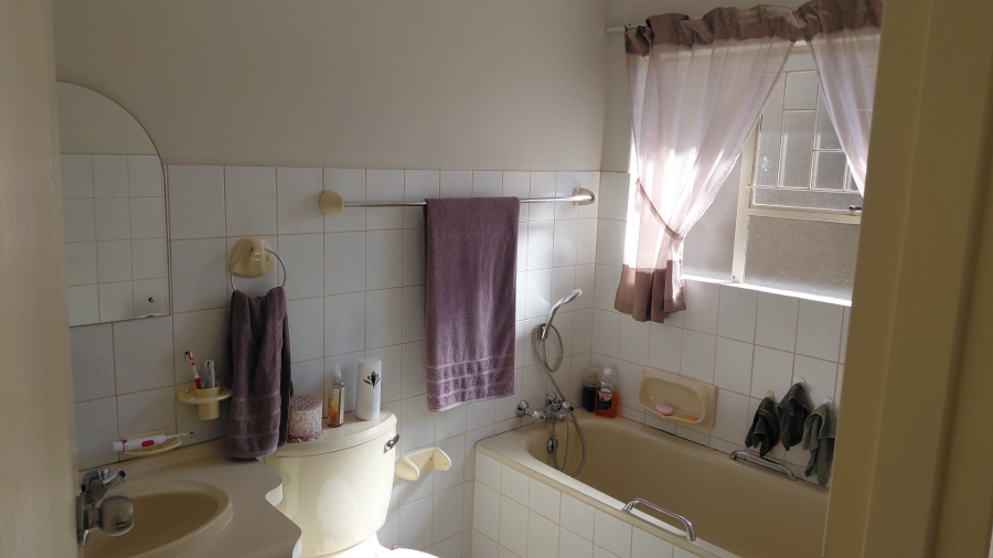 2 Bedroom Property for Sale in Kiepersol Free State